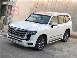 تۆیۆتا لاند کروزەر